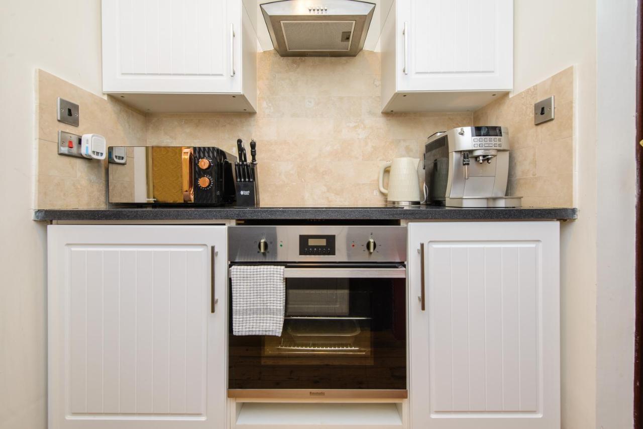 Deluxe 2 Bed Versace Bungalow Hot Tub, Sky Tv, Cinema Screen Saffron Walden Luaran gambar